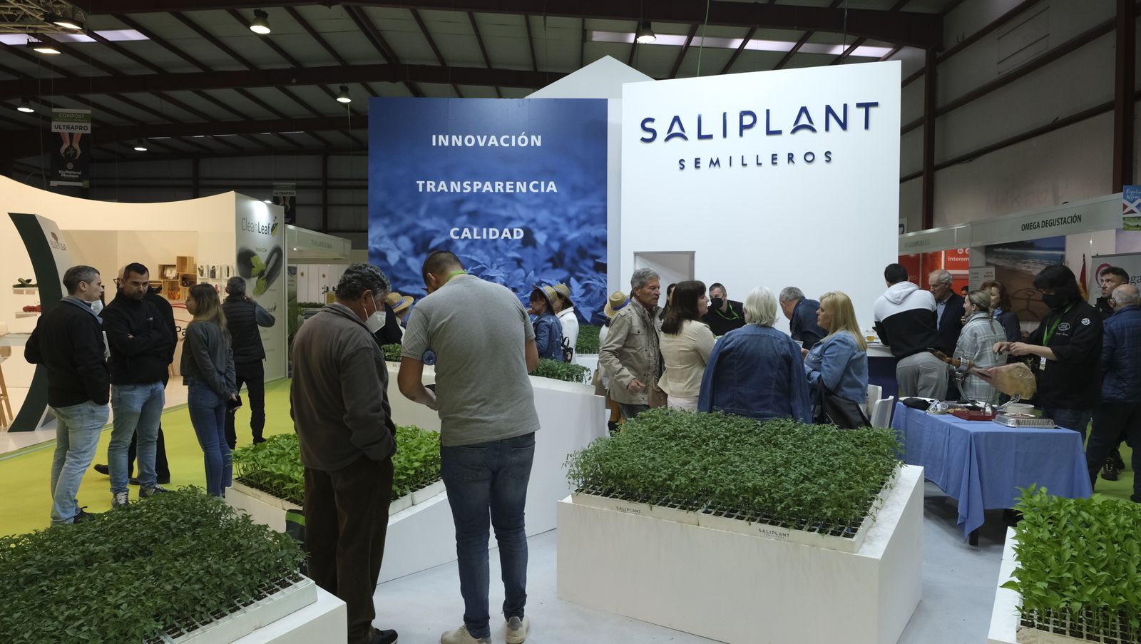 Imágenes del primer día de Expolevante Níjar.