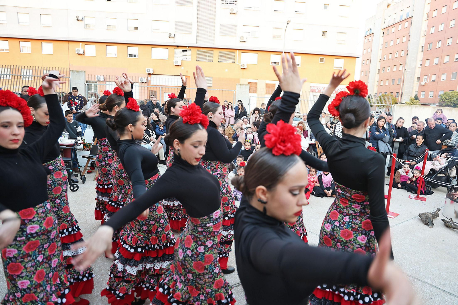 Imágenes del ambiente en la Zambomba Sor Eusebia