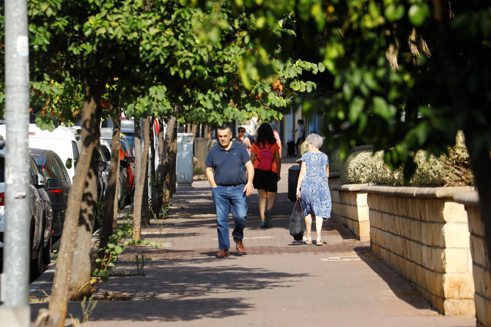 Un paseo por el barrio de Fátima una mañana de verano en Córdoba, en imágenes