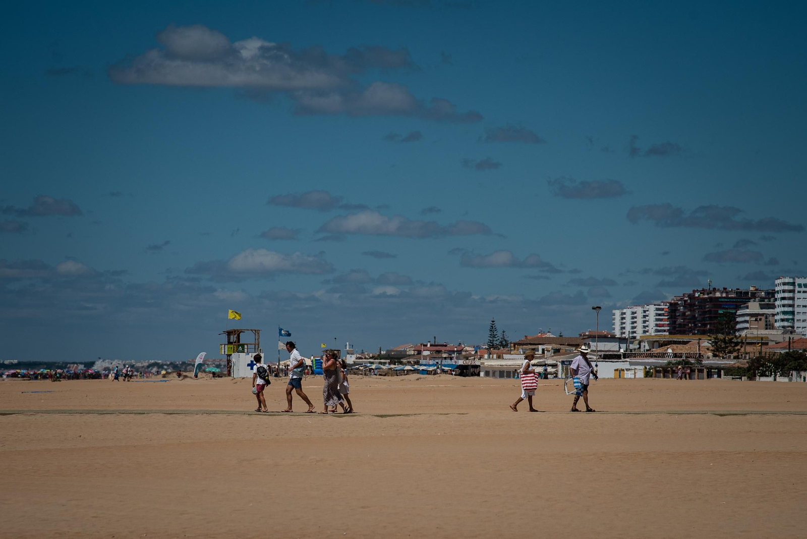 Imágenes del último fin de semana de agosto en las playas de Huelva