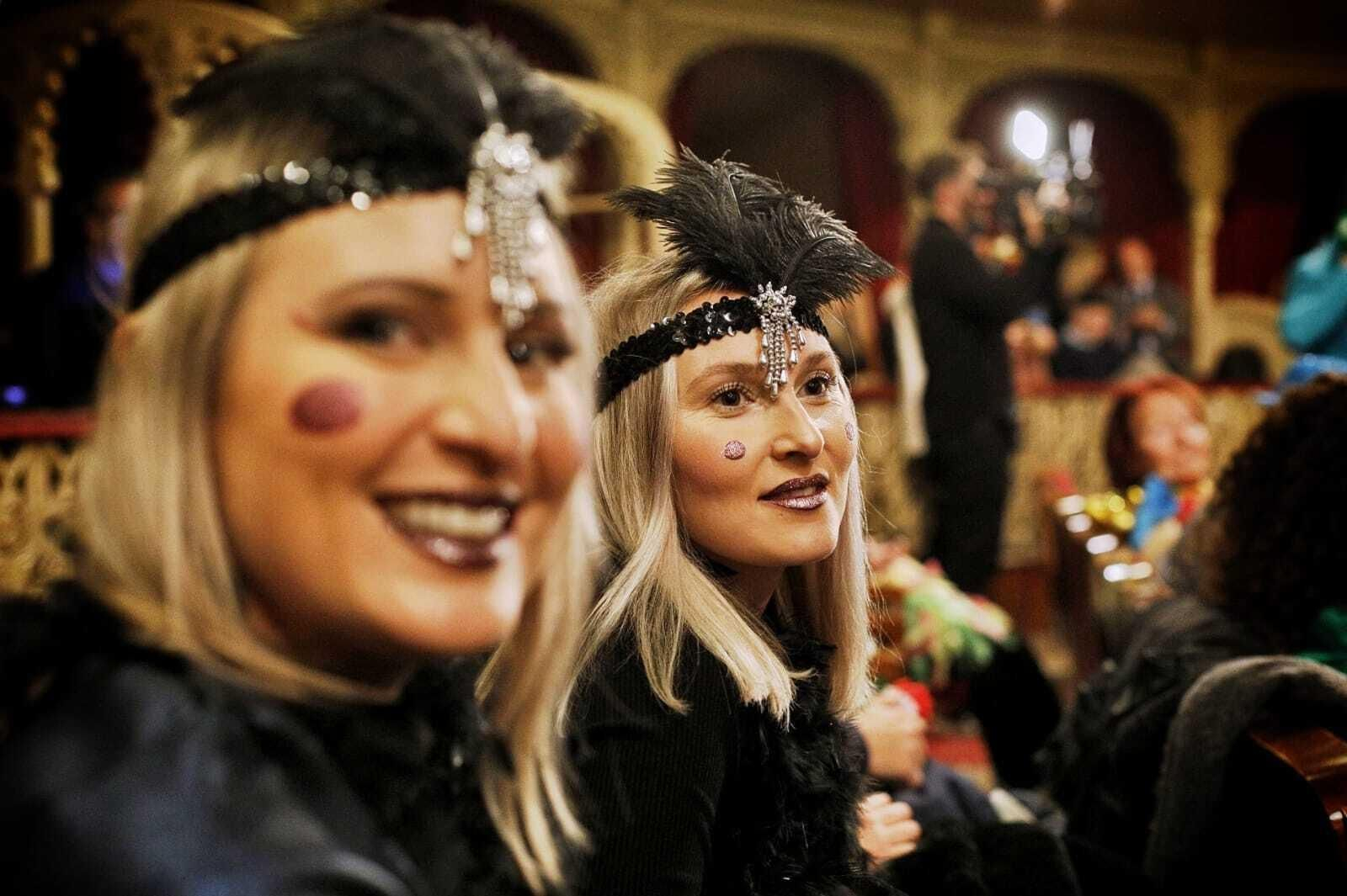 Búscate entre las mejores imágenes de la final del COAC 2024 del Carnaval de Cádiz