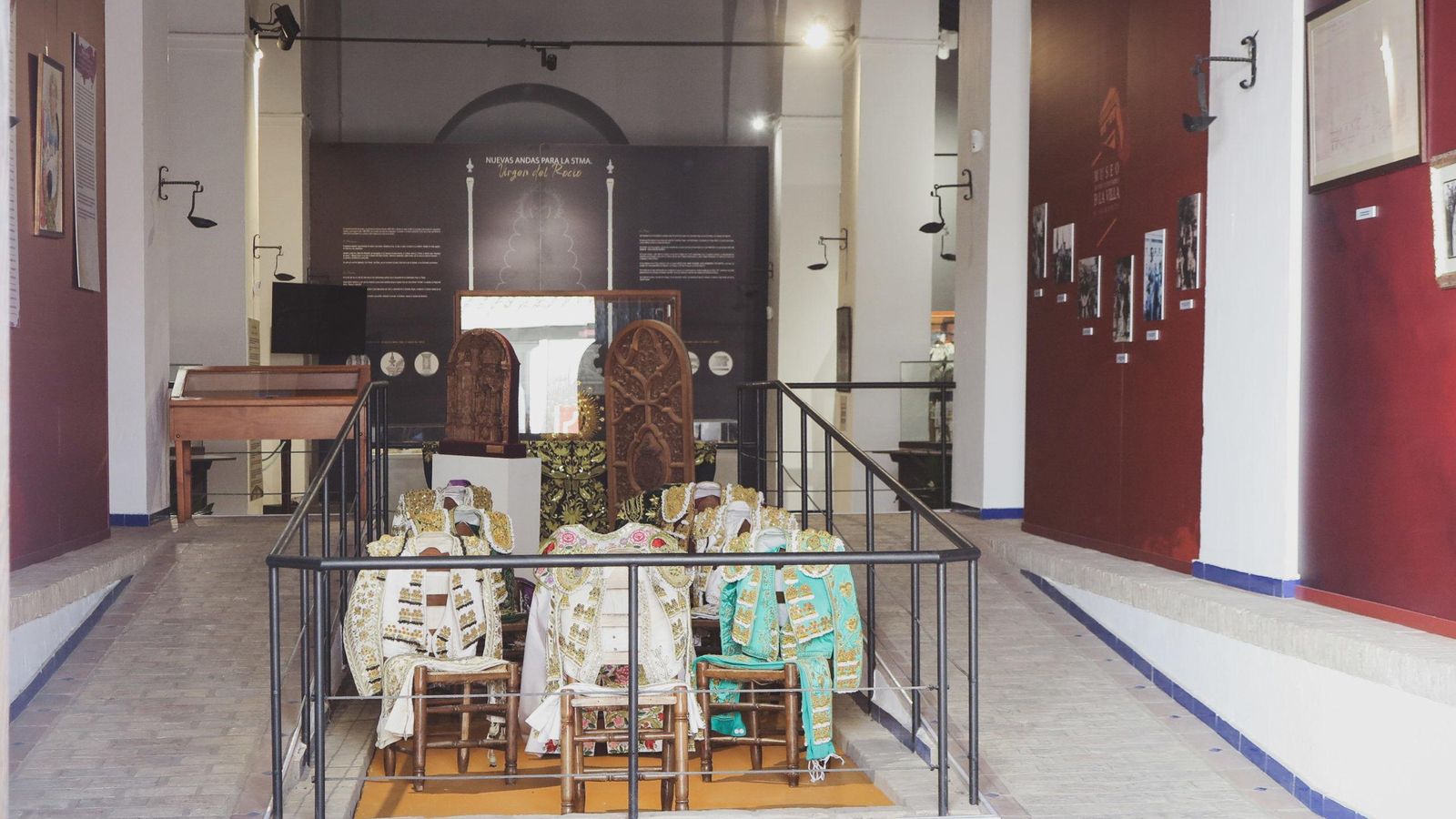 Trajes de luces que se expusieron en la exposición de Almonte hace tres años.