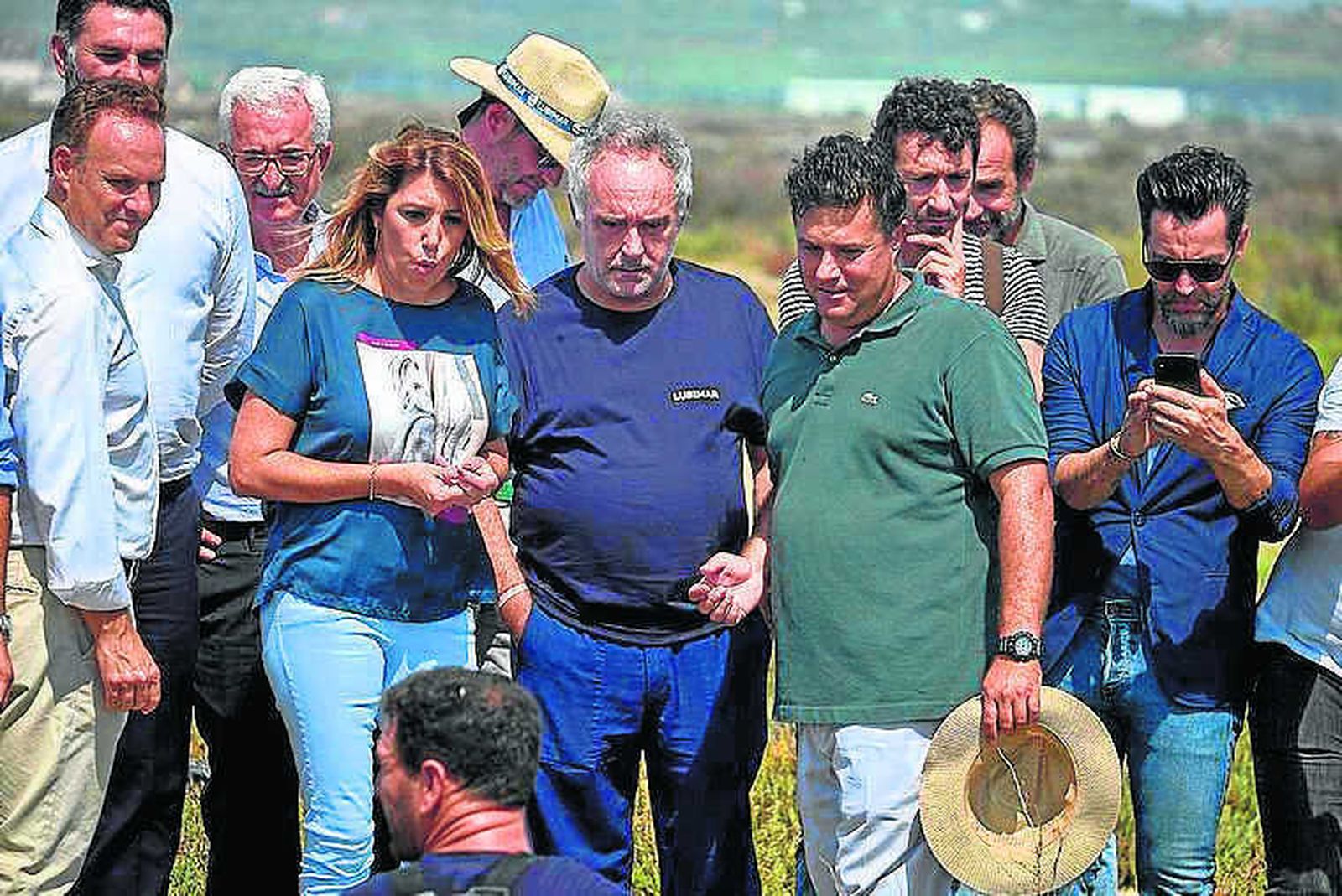 Ángel León, junto a Susana Díaz, Ferrán Adriá, Quique Dacosta y representantes de la firma Lubimar.