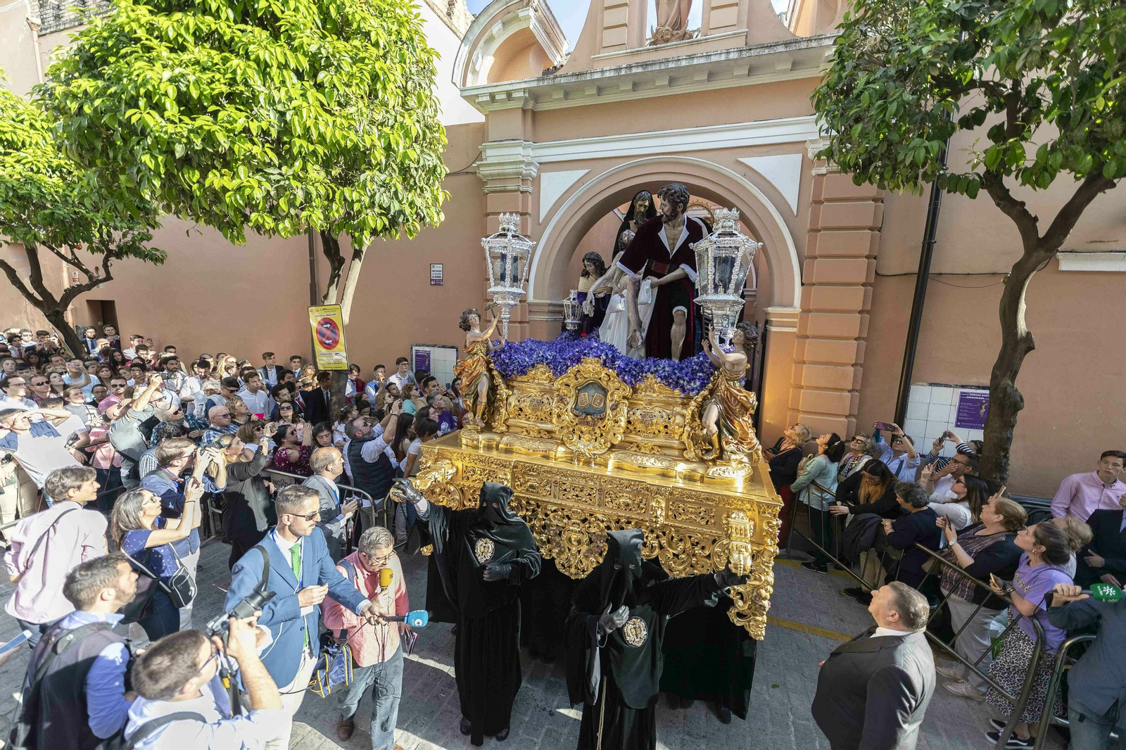 Las fotografías de la Hermandad de Santa Marta