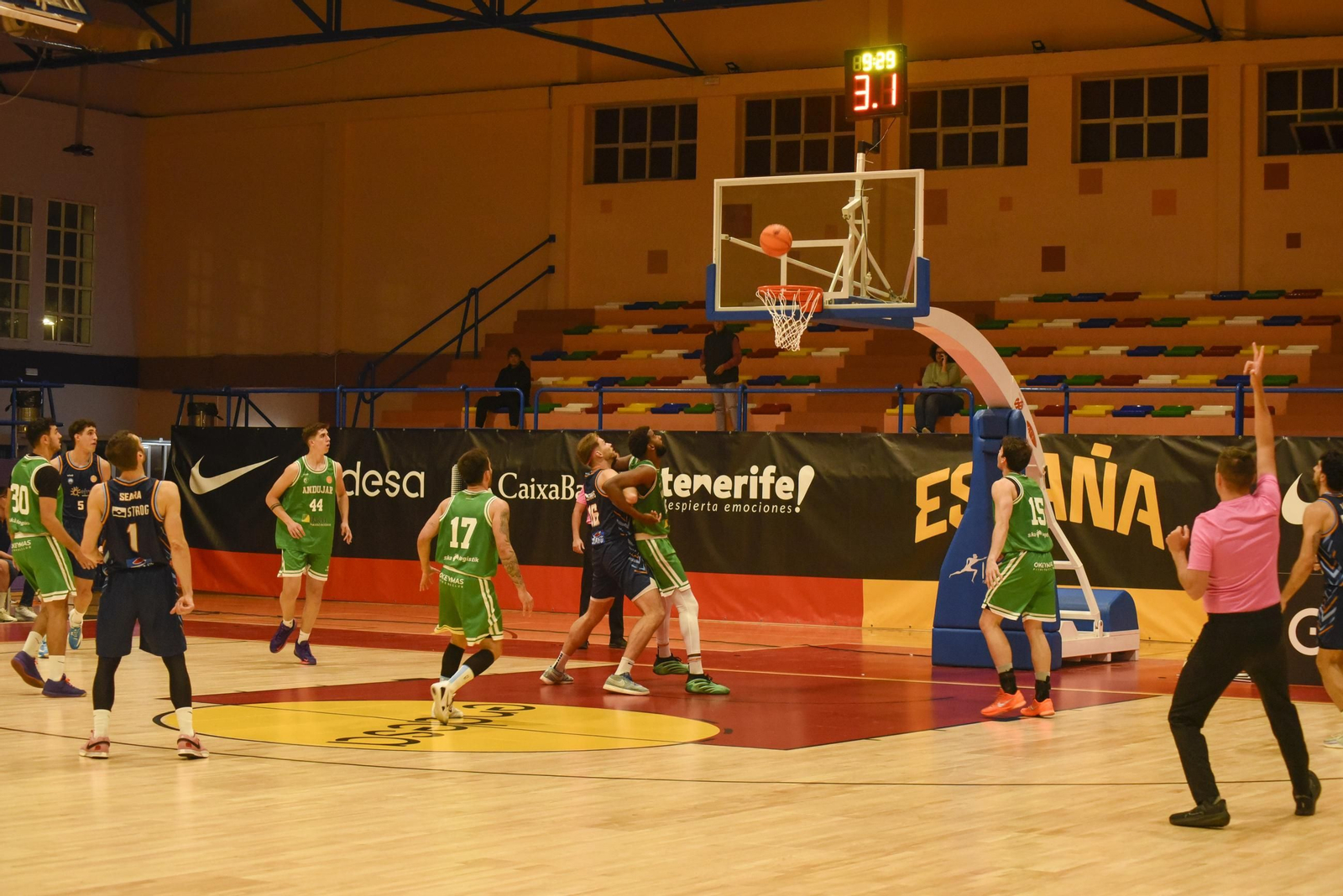 Las fotos del Unión Linense Baloncesto - CB Andújar de la Tercera FEB