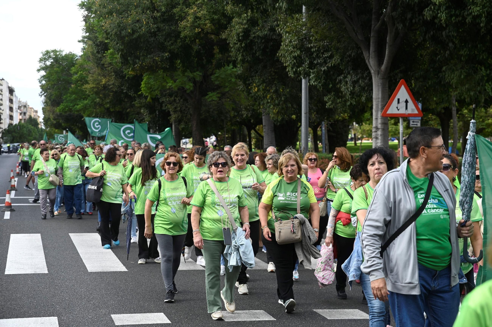 La XVIII Carrera contra el Cáncer en Córdoba, en imágenes
