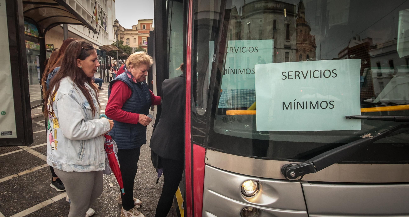 Imágenes de la huelga de transporte de pasajeros en Jerez Imágenes de la huelga de transporte de pasajeros en Jerez