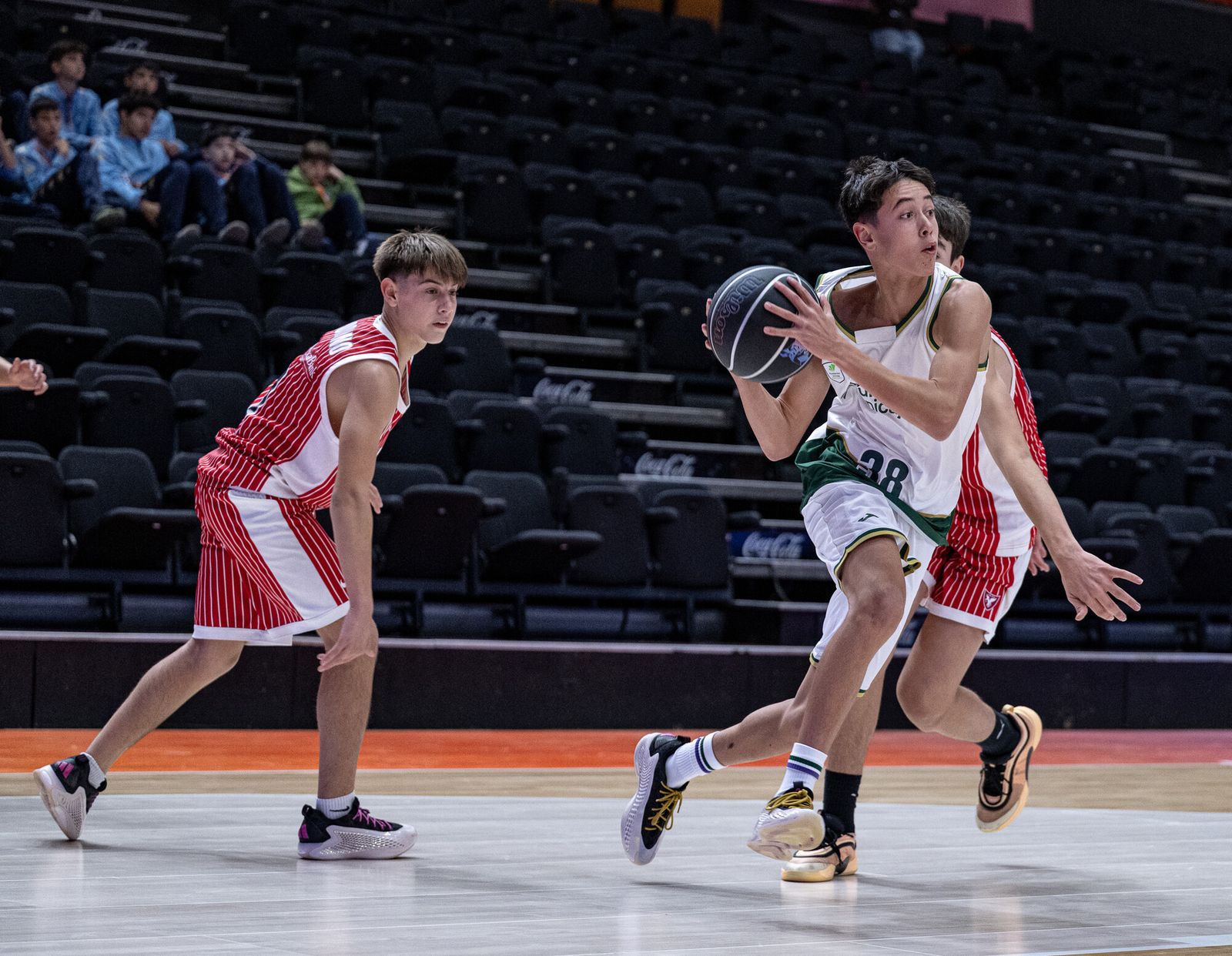 La celebración del Unicaja por acceder a la Minicopa