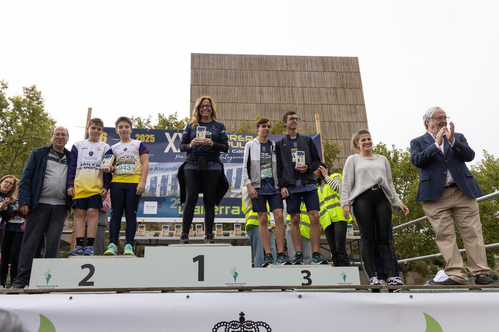 Atletismo por la paz y la integración en la XXV Carrera y Caminata del IES Santa Catalina de Alejandría (II)