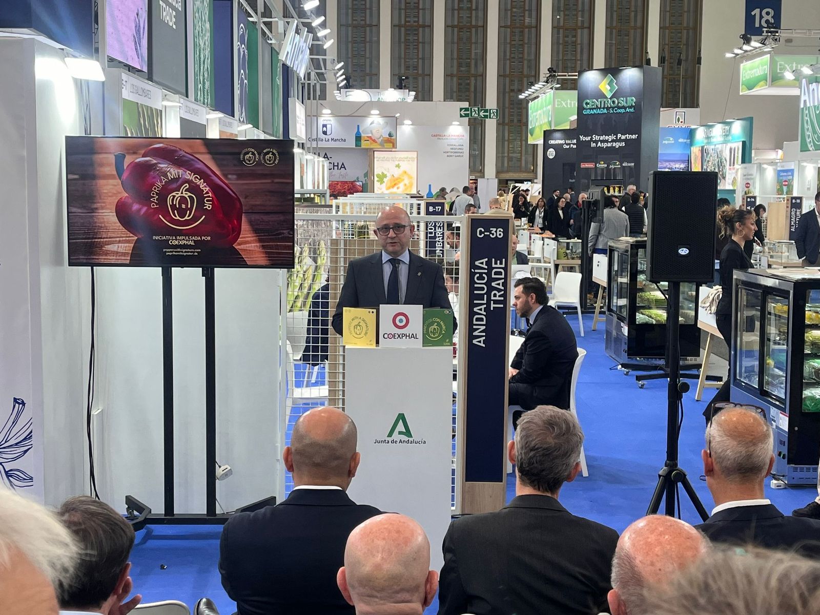 Así ha sido la primera jornada en Fruit Logistica: las imágenes del desembarco andaluz en Berlín