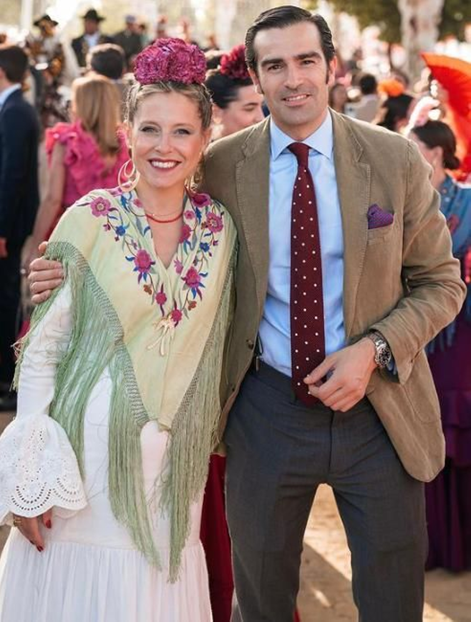 Belén Yñiguez con traje de flamenca en la Feria de Abril.