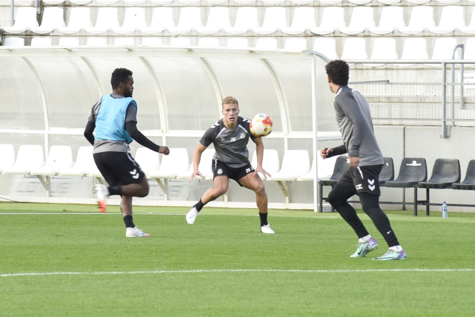Las fotos del primer entrenamiento de David Muñoz con la Balona