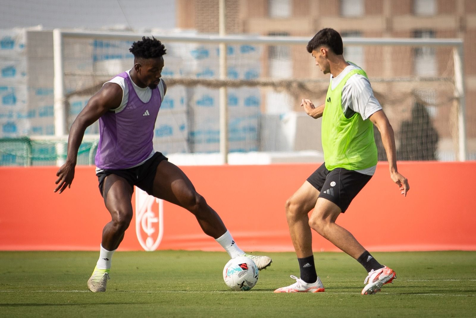 Las imágenes del entrenamiento del Granada CF