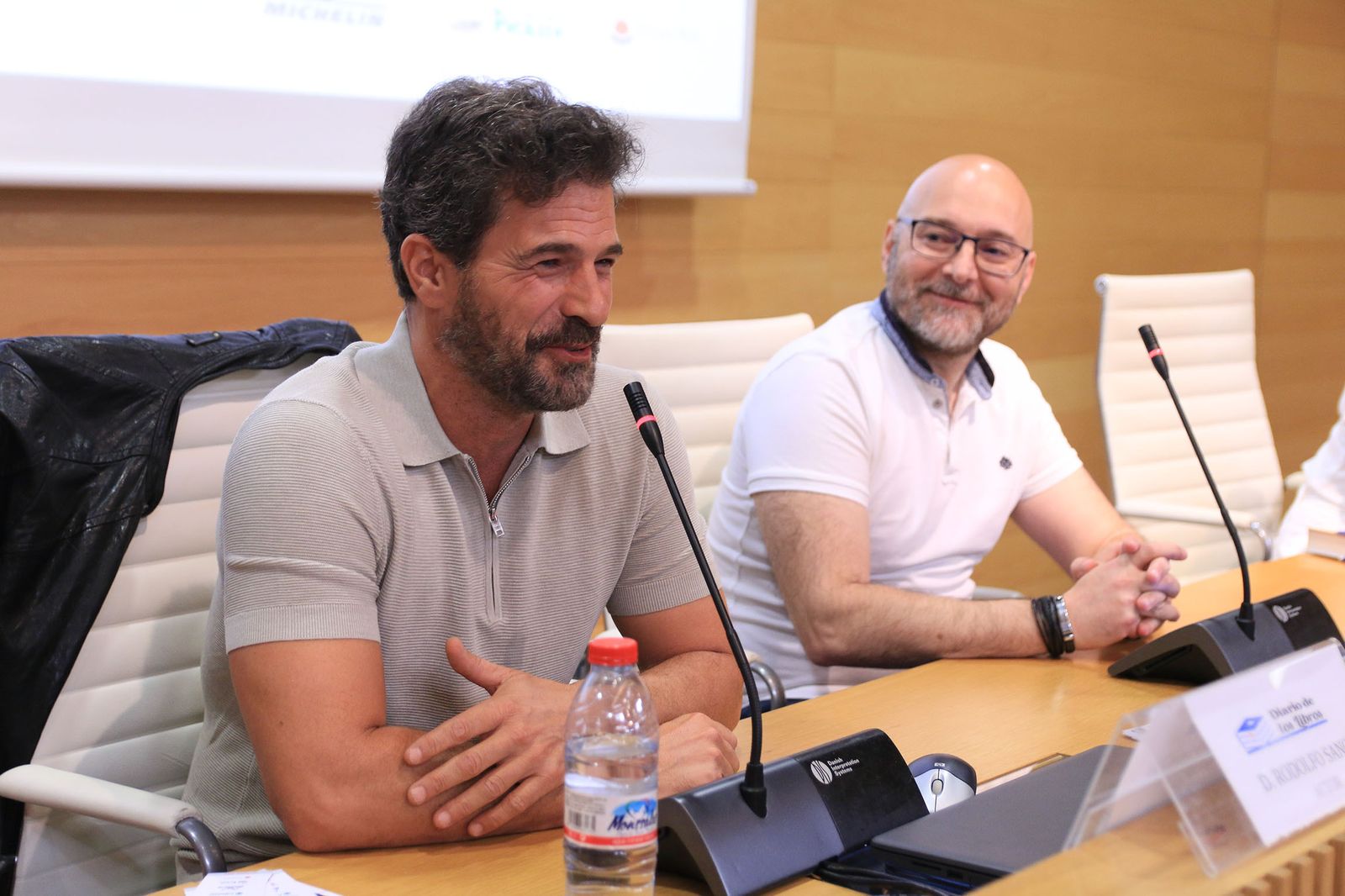 Diario de los Libros, con Fernando J. Múñez y su novela 'Antes se secará al tierra'