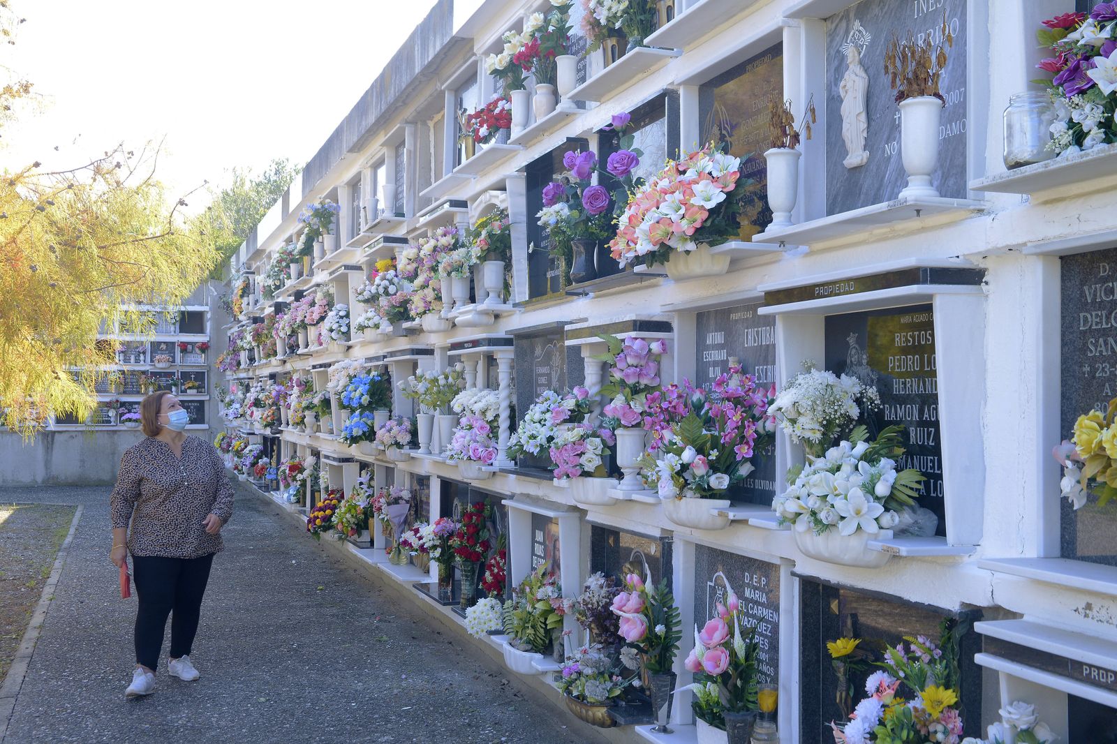 Fotos de los cementerios de Algeciras en el día de los difuntos