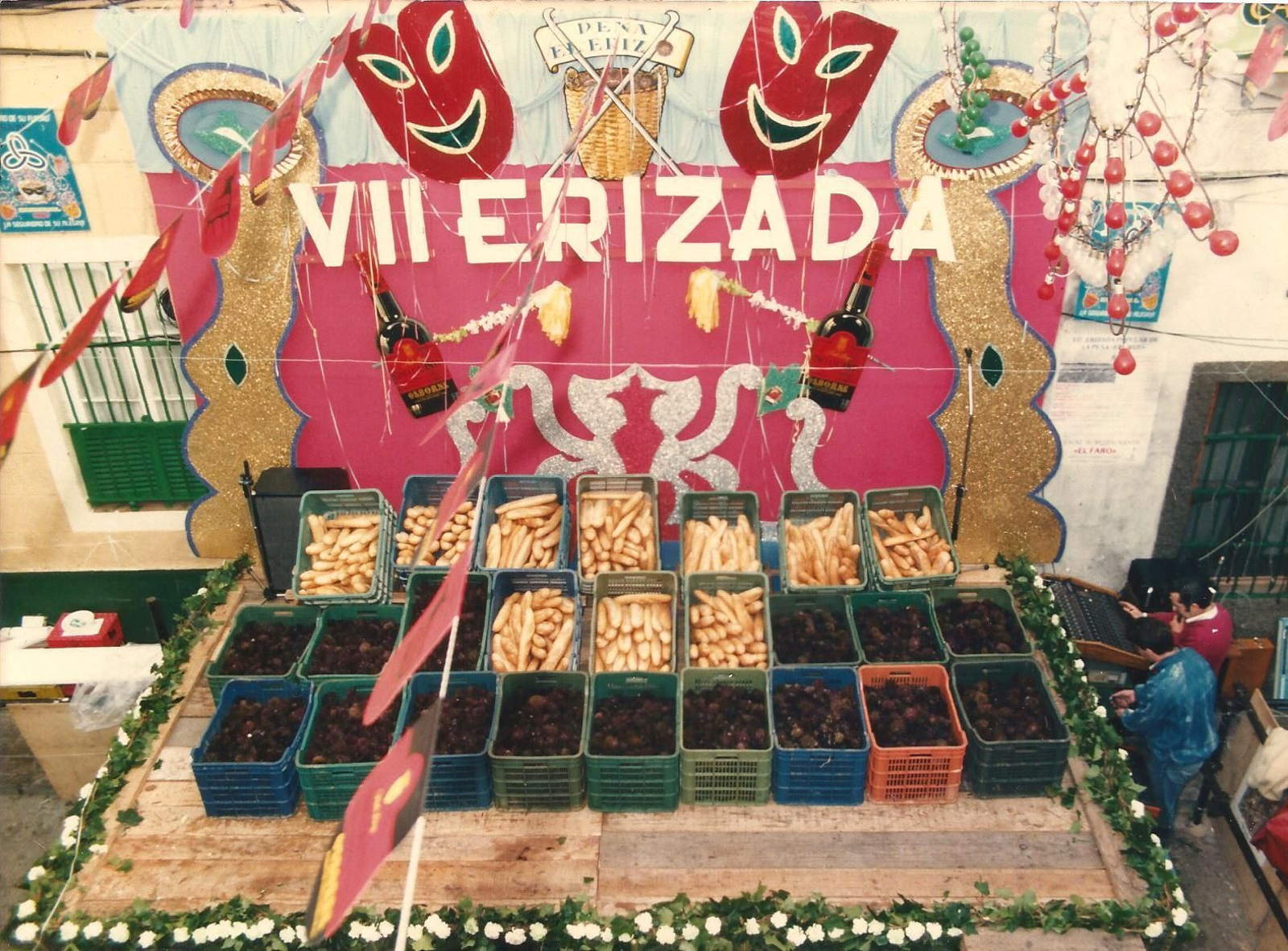 1987. Los erizos en el tablao de Cristo de la Misericordia.