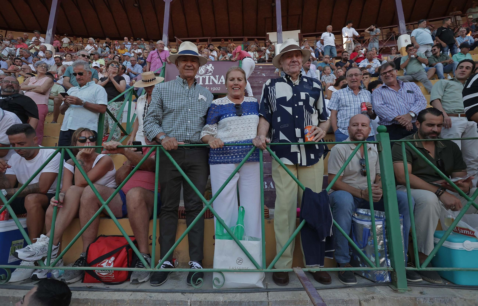 Búscate en la Plaza de Toros 'El Arenal' durante la corrida del domingo de la Feria de La Línea
