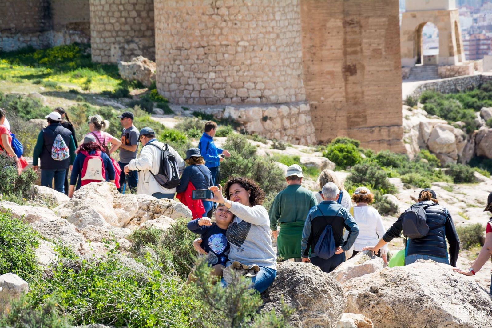 Recorrido para conocer las Murallas de Jayrán.
