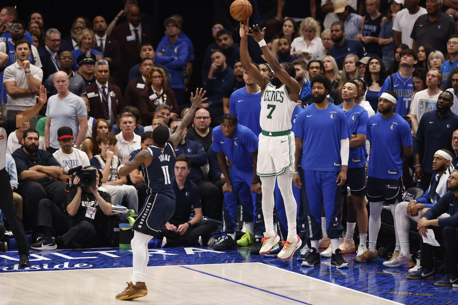 Las mejores fotos del tercer partido de la final de la NBA