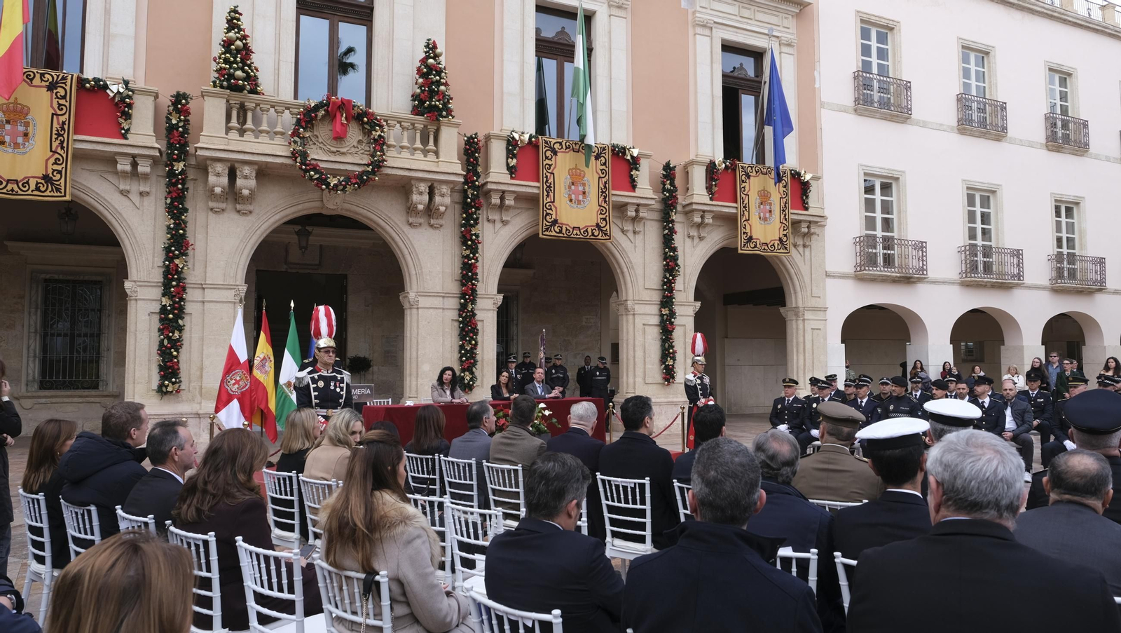 La Policía Local de Almería celebra su patrón San Esteban, en imágenes