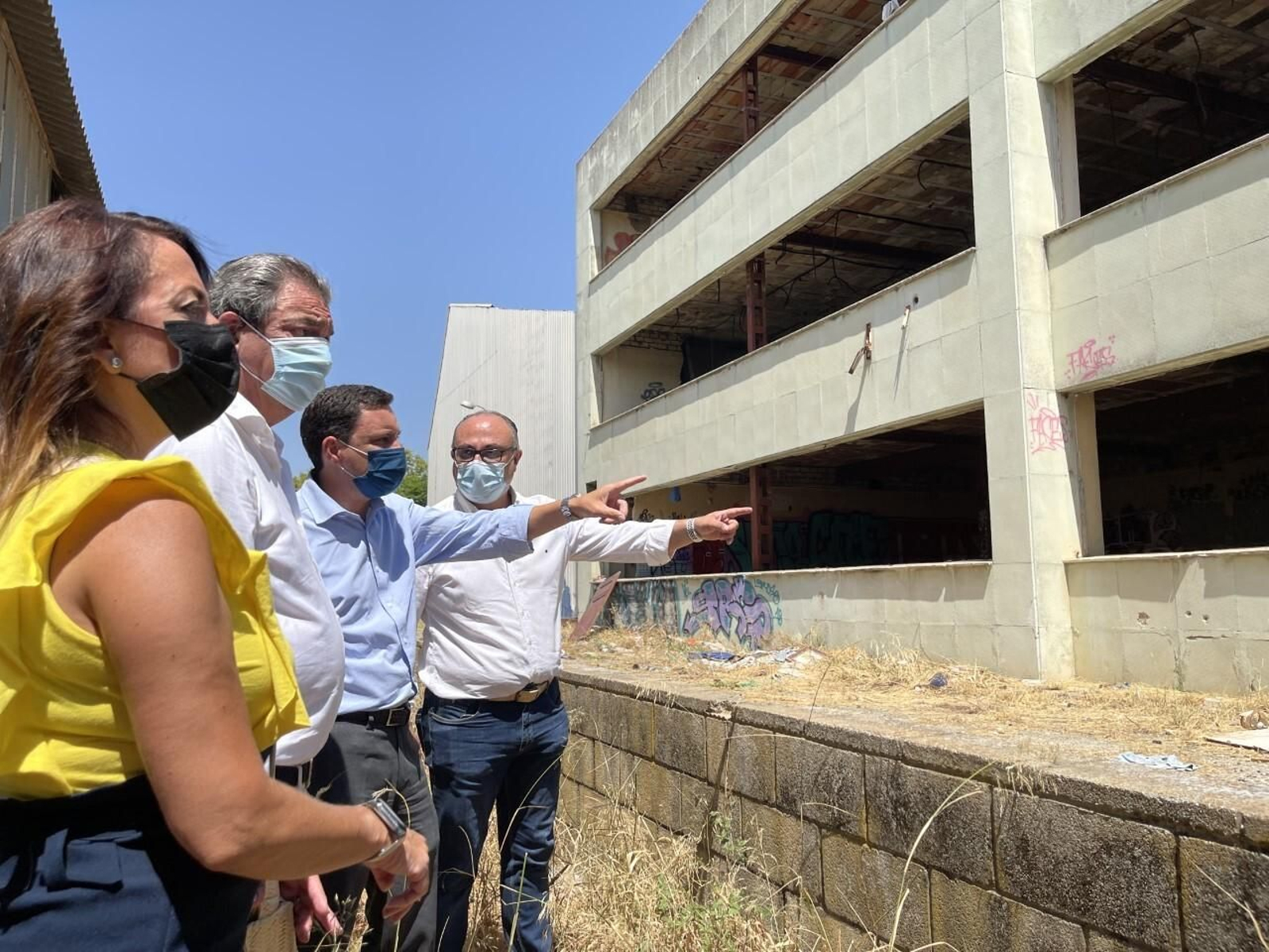 Visita de los ediles del PP al centro cívico. Visita de los ediles del PP al centro cívico.