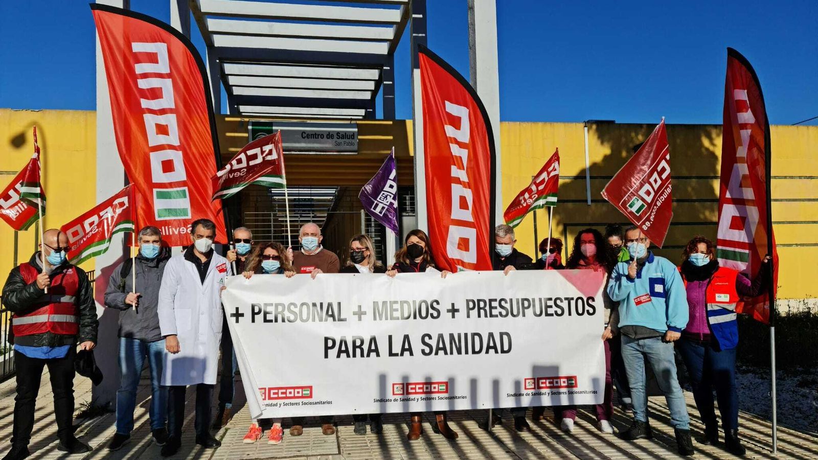 Una nueva concentración, ayer, en el centro de salud de San Pablo.