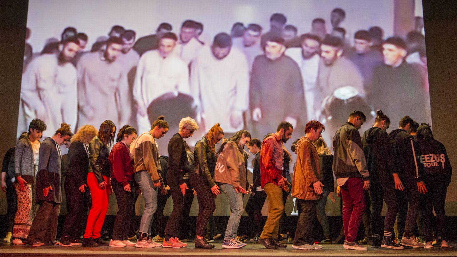 Pere Faura (Cataluña) y voluntarios de ESAD en el Teatro Alameda en la edición 2018 del festival.