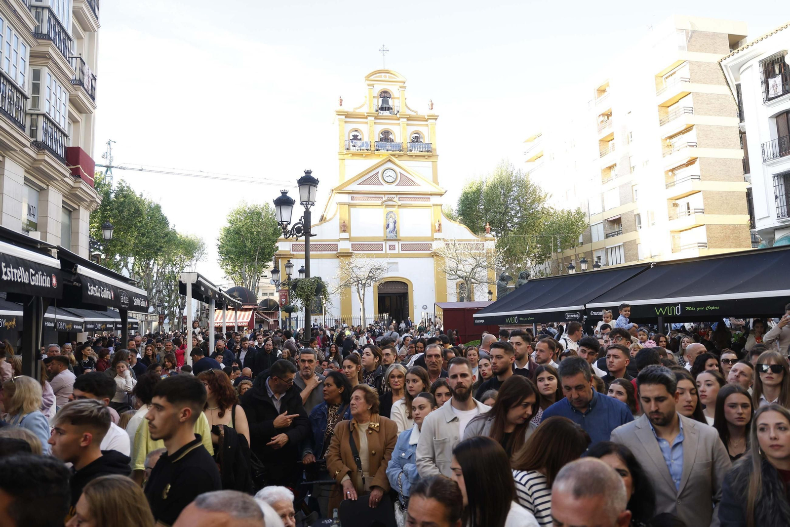 Fotos del Jueves Santo en La Línea: Perdón, Gran Poder y Angustias