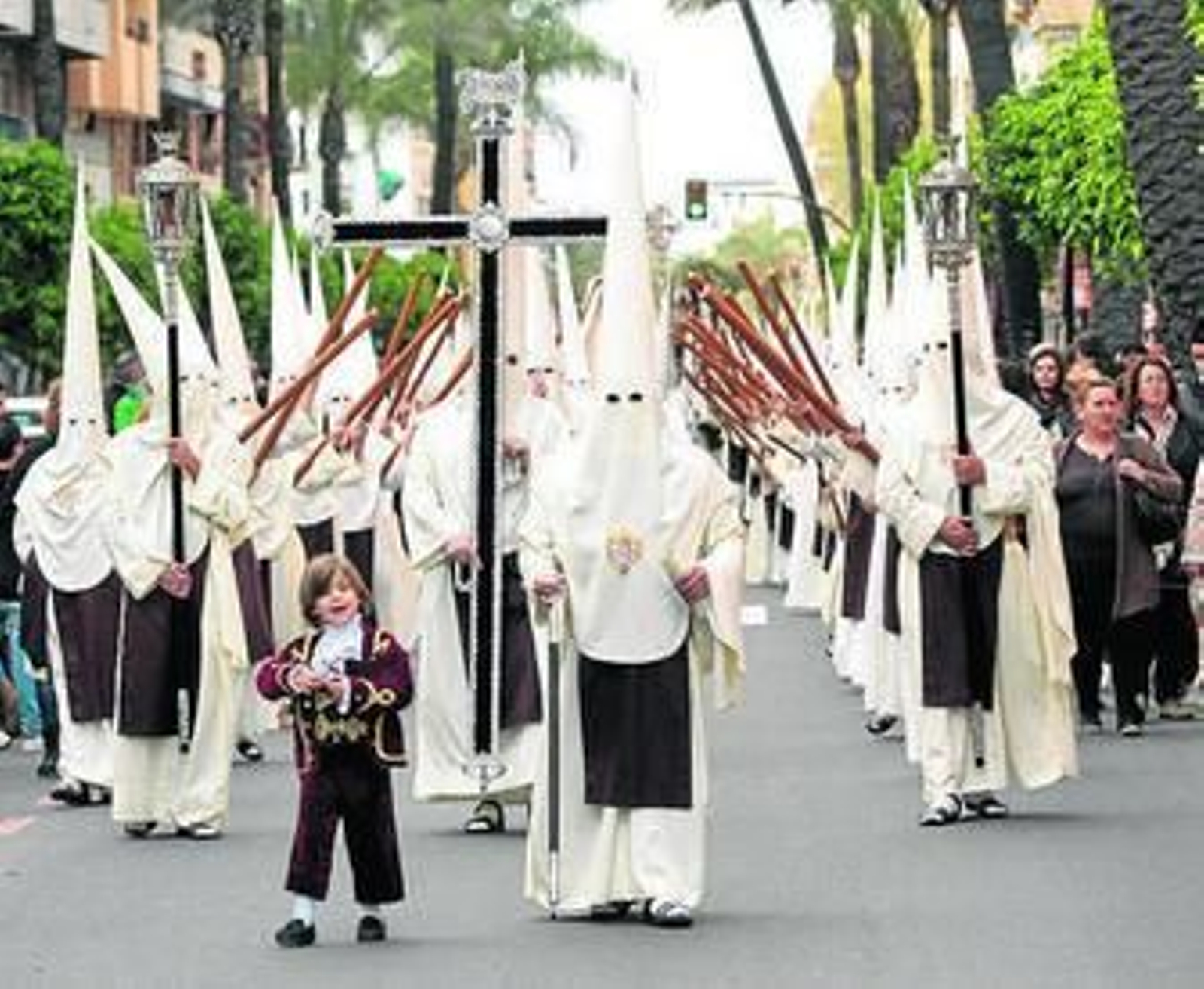 La cruz de guía momentos antes de llegar a La Merced.