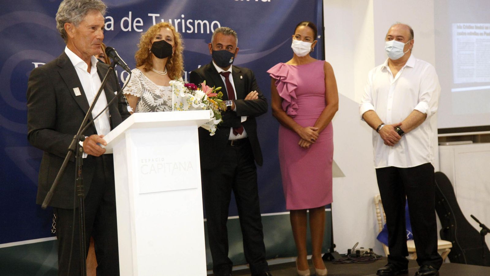 El empresario turístico mallorquín Salvador Moll se dirige a los asistentes