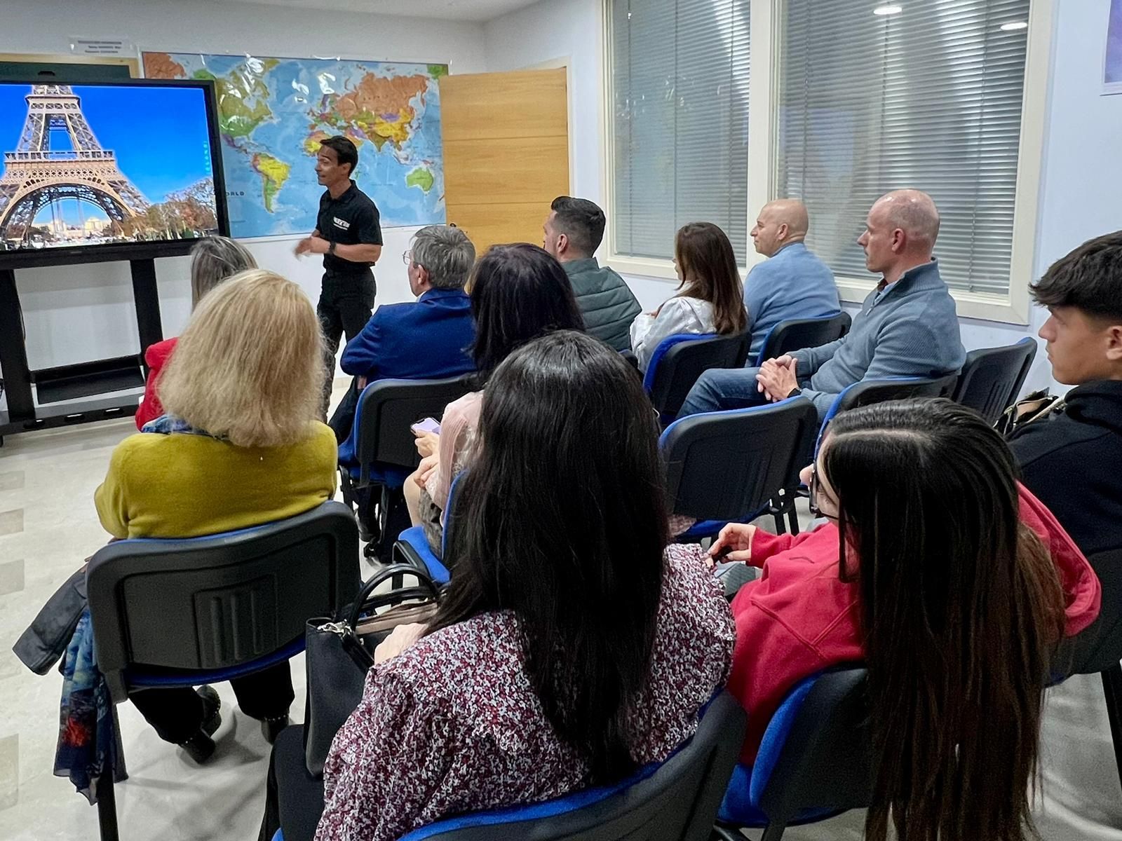 Momento de la charla.