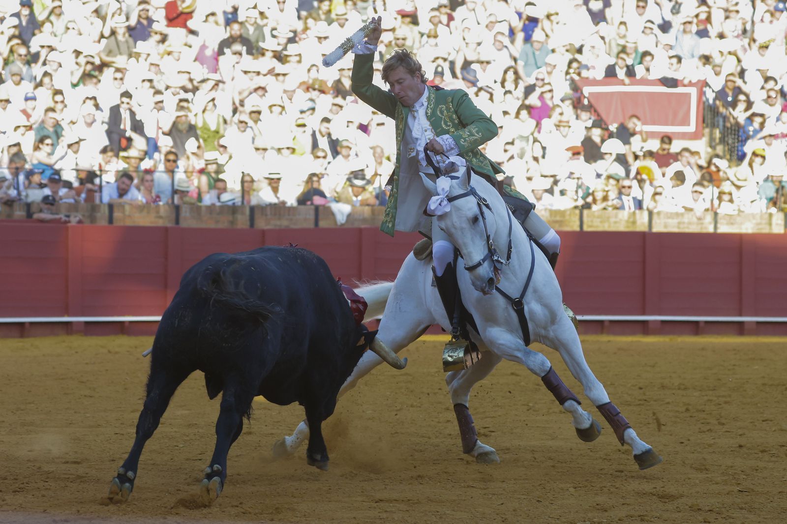 Imágenes de la corrida de rejones en la Maestranza de Sevilla