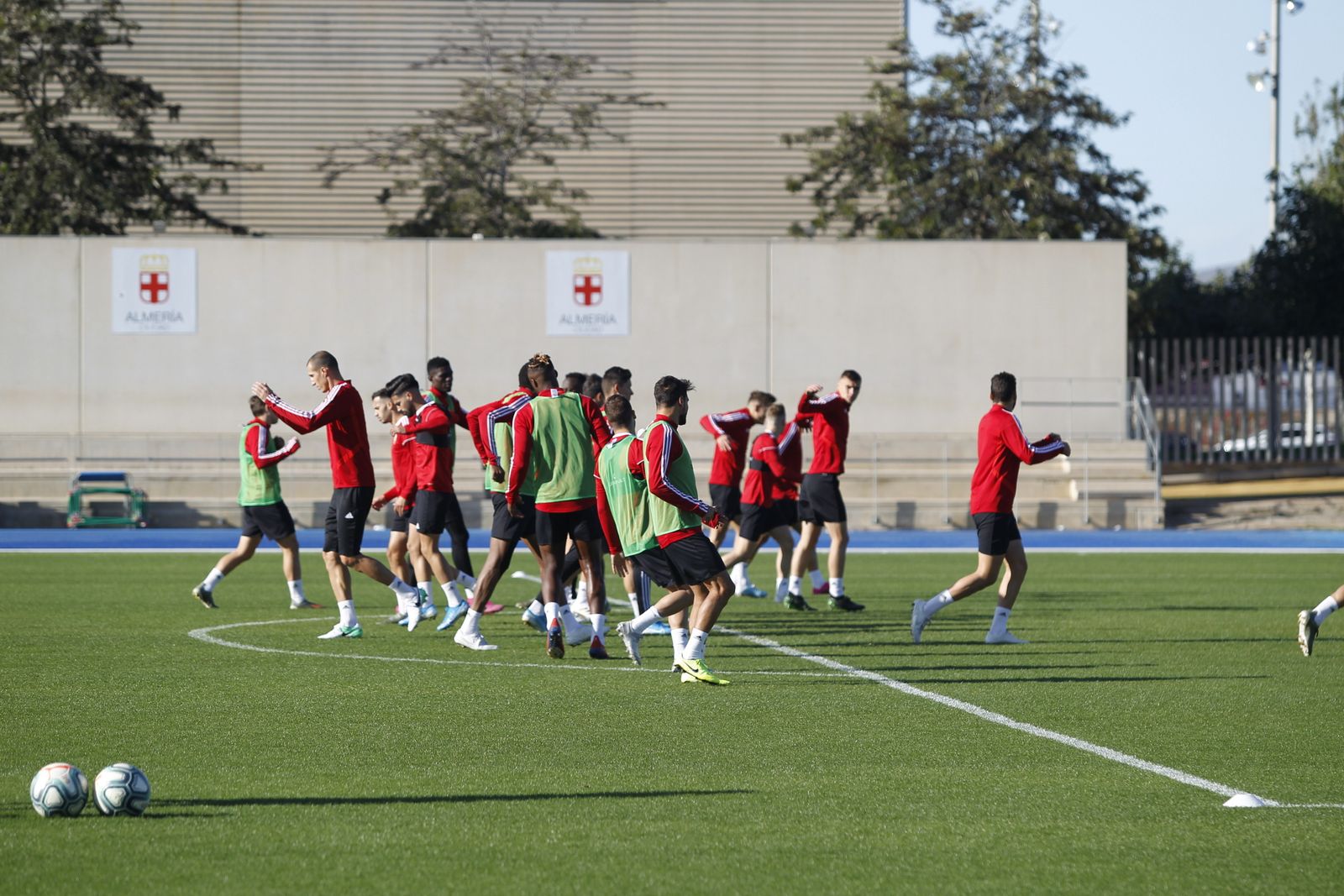 Fotogalería del entrenamiento del Almería previa al partido ante el Numancia