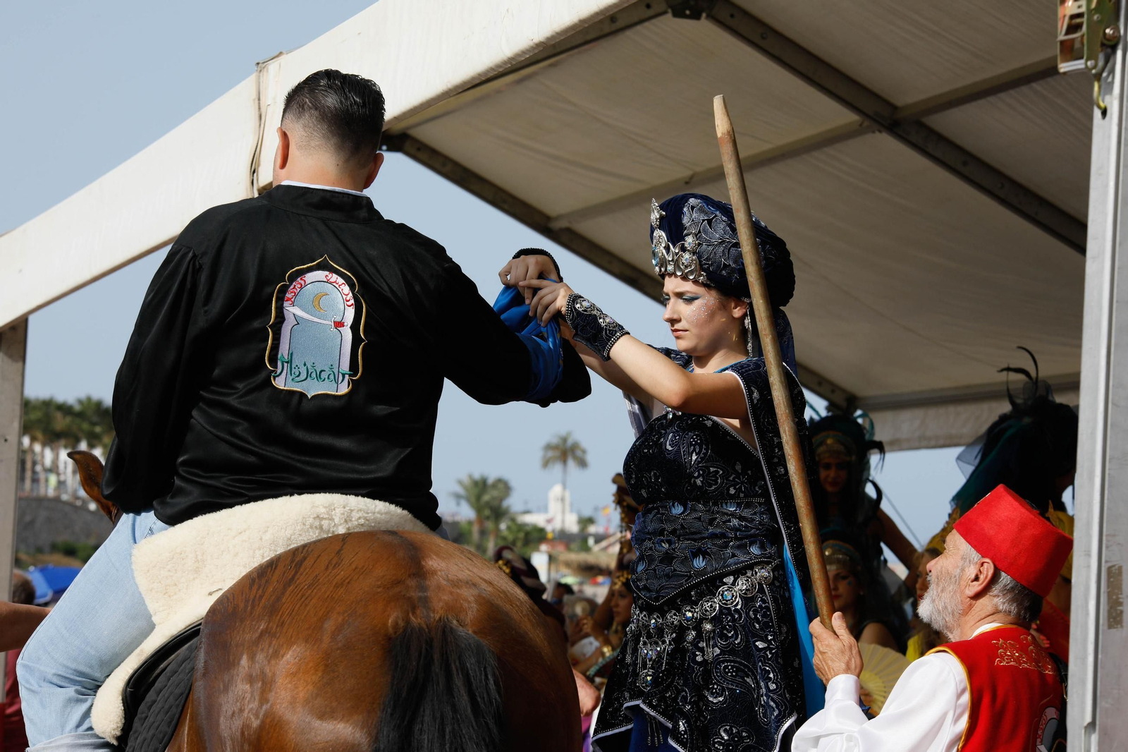 La carrera de cintas y la exhibición de caballos de los Moros y Cristianos de Mojácar, en imágenes