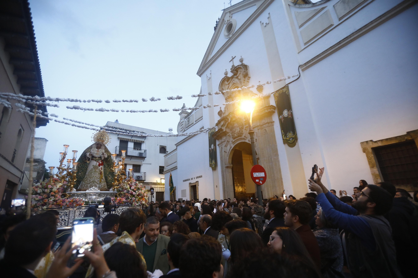 El traslado de la Virgen de la Esperanza de Córdoba a Santa Marina, en imágenes