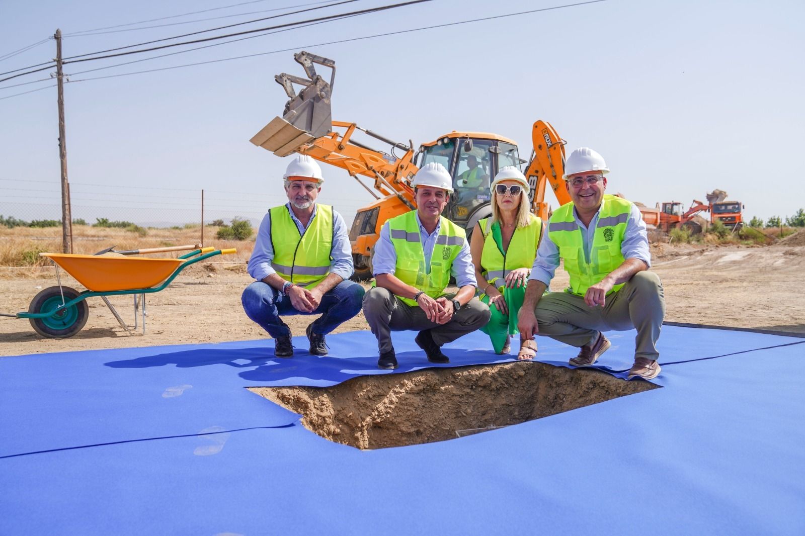Acto de primera piedra en el acceso a La Inmaculada.
