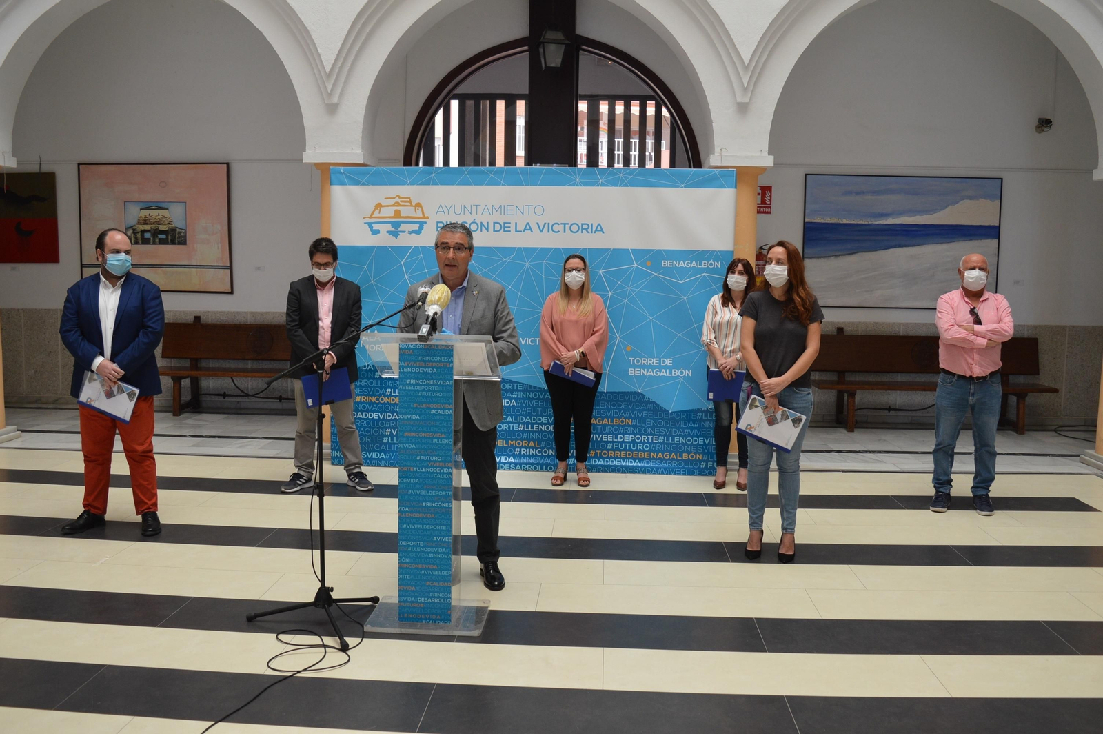 En la rueda de prensa han participado todos los portavoces municipales.