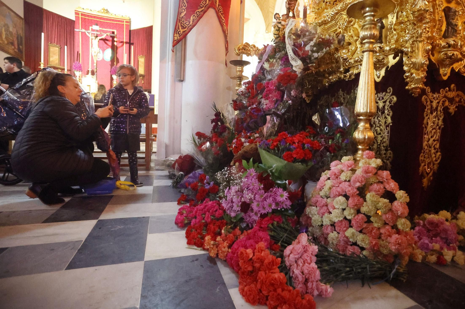 Las mejores imágenes de La Madrugá de Huelva: Hermandad del Nazareno