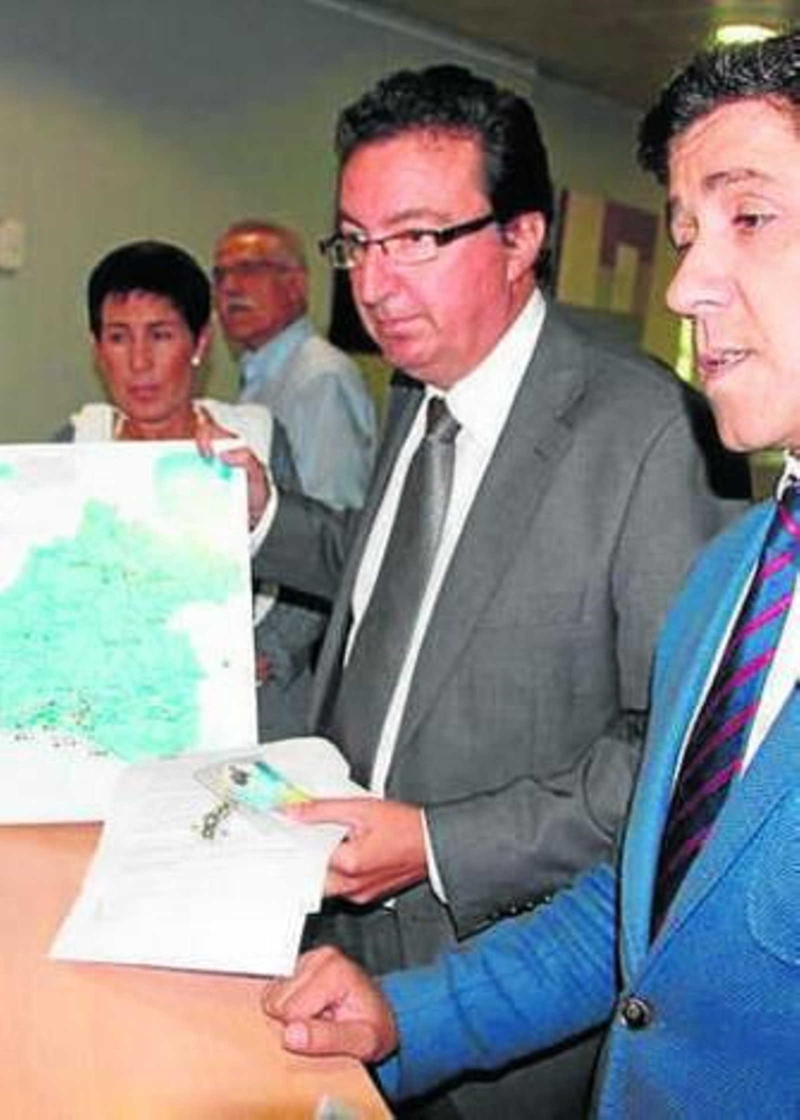 Los populares, en Canal Sur. Los populares, en Canal Sur.