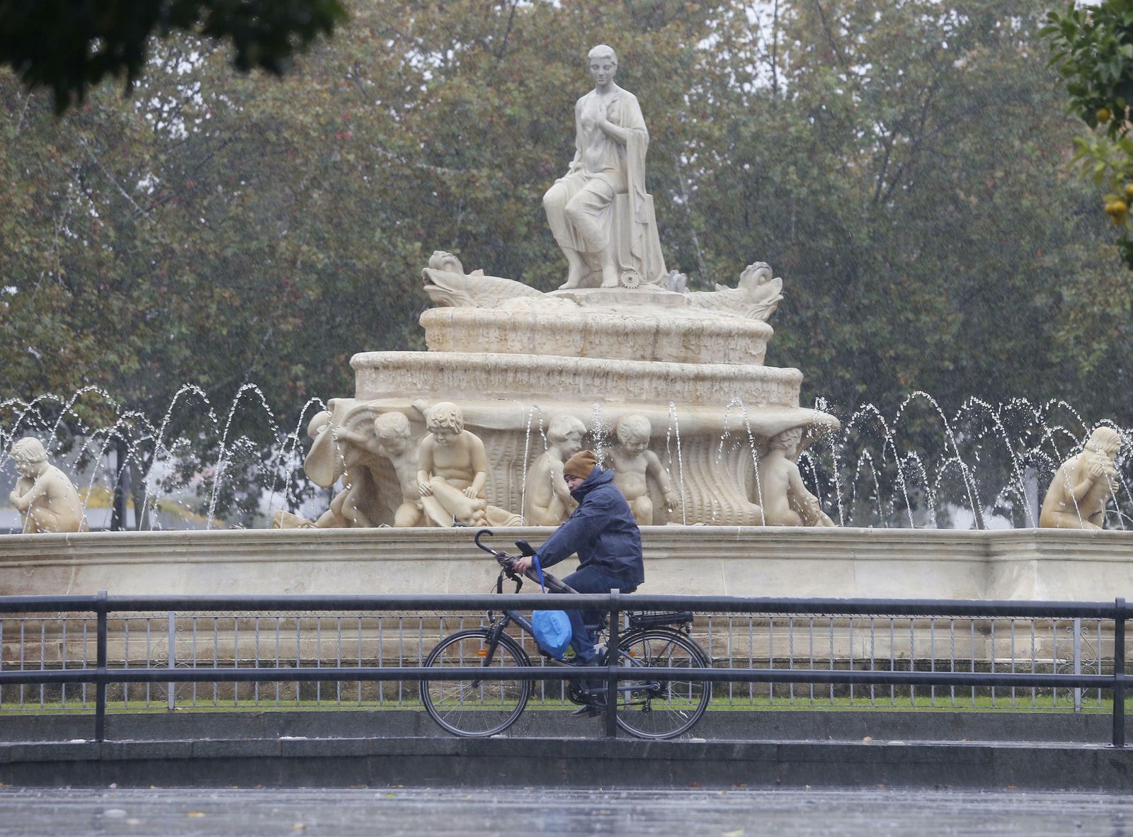Las imágenes del temporal en Sevilla