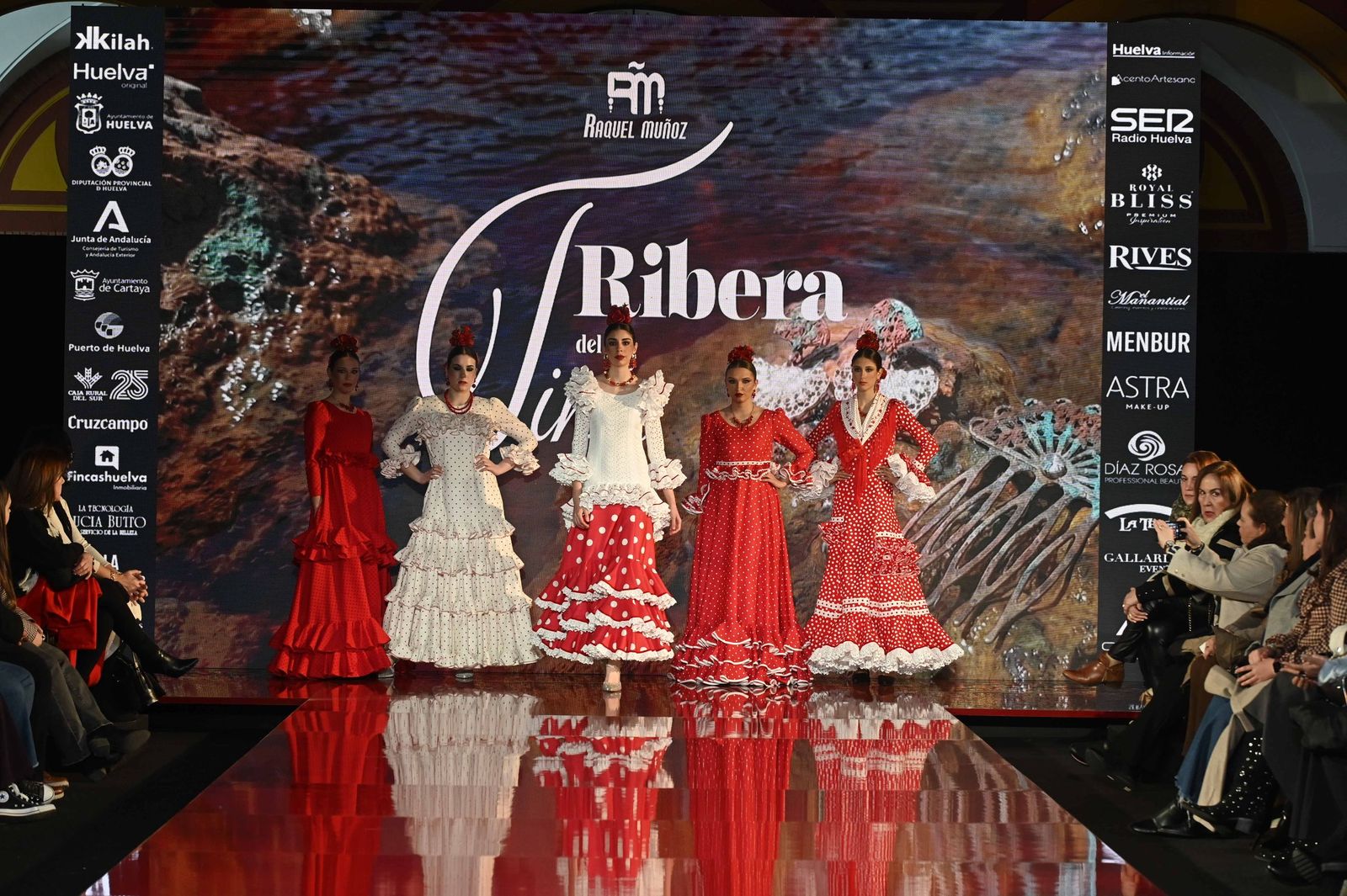 Huelva Flamenca 2026: Desfile de Raquel Muñoz