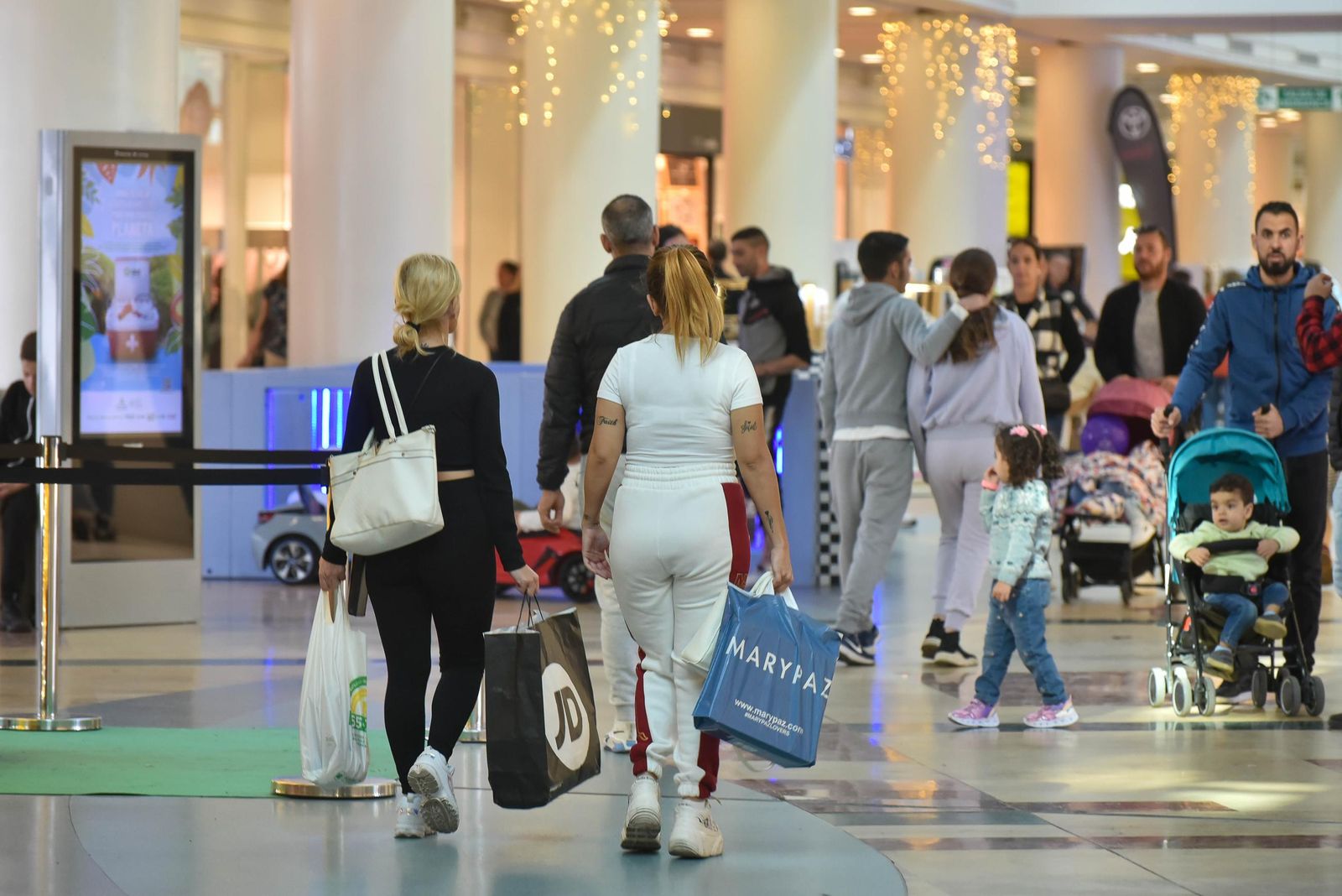 La galería de un centro comercial en el Campo de Gibraltar.