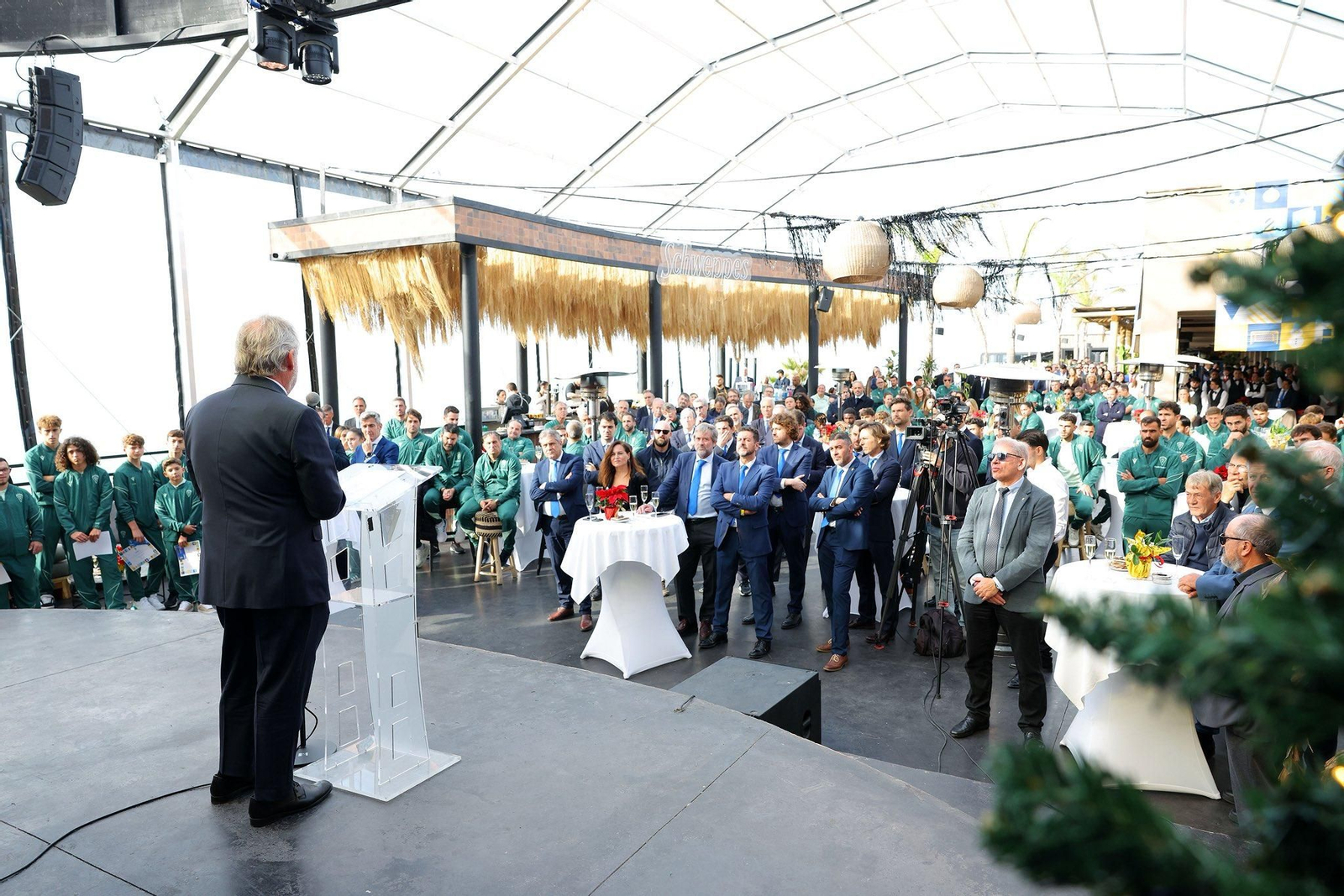 El presidente del Cádiz durante su intervención en la comida de Navidad.