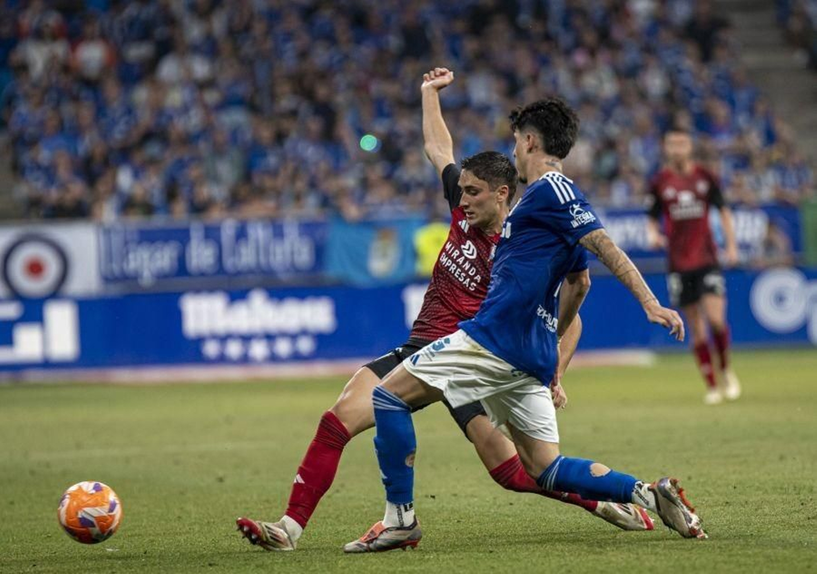Las fotos del ascenso del Oviedo ante el Mirandés