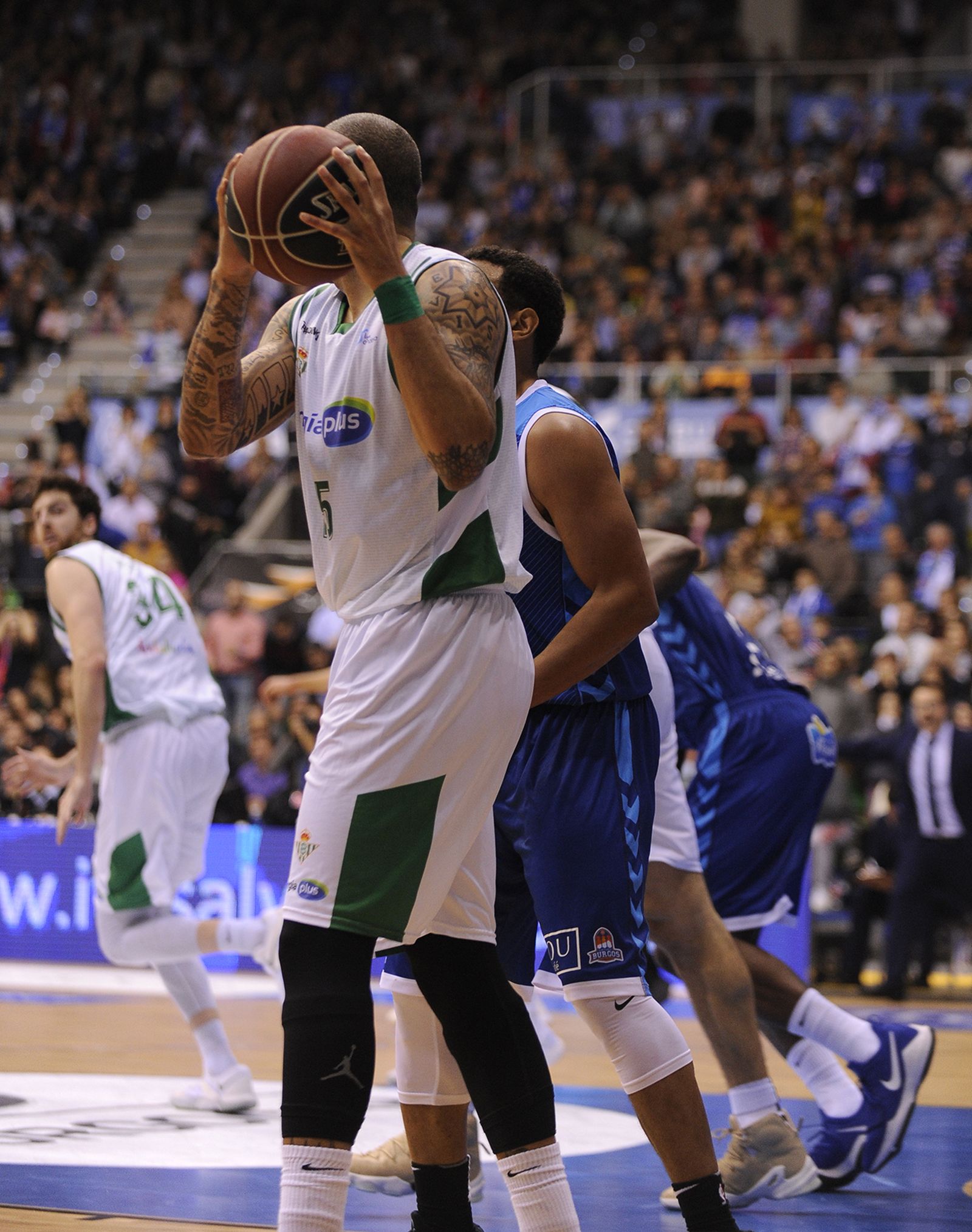 Las imágenes del San Pablo Burgos-Betis Energía Plus