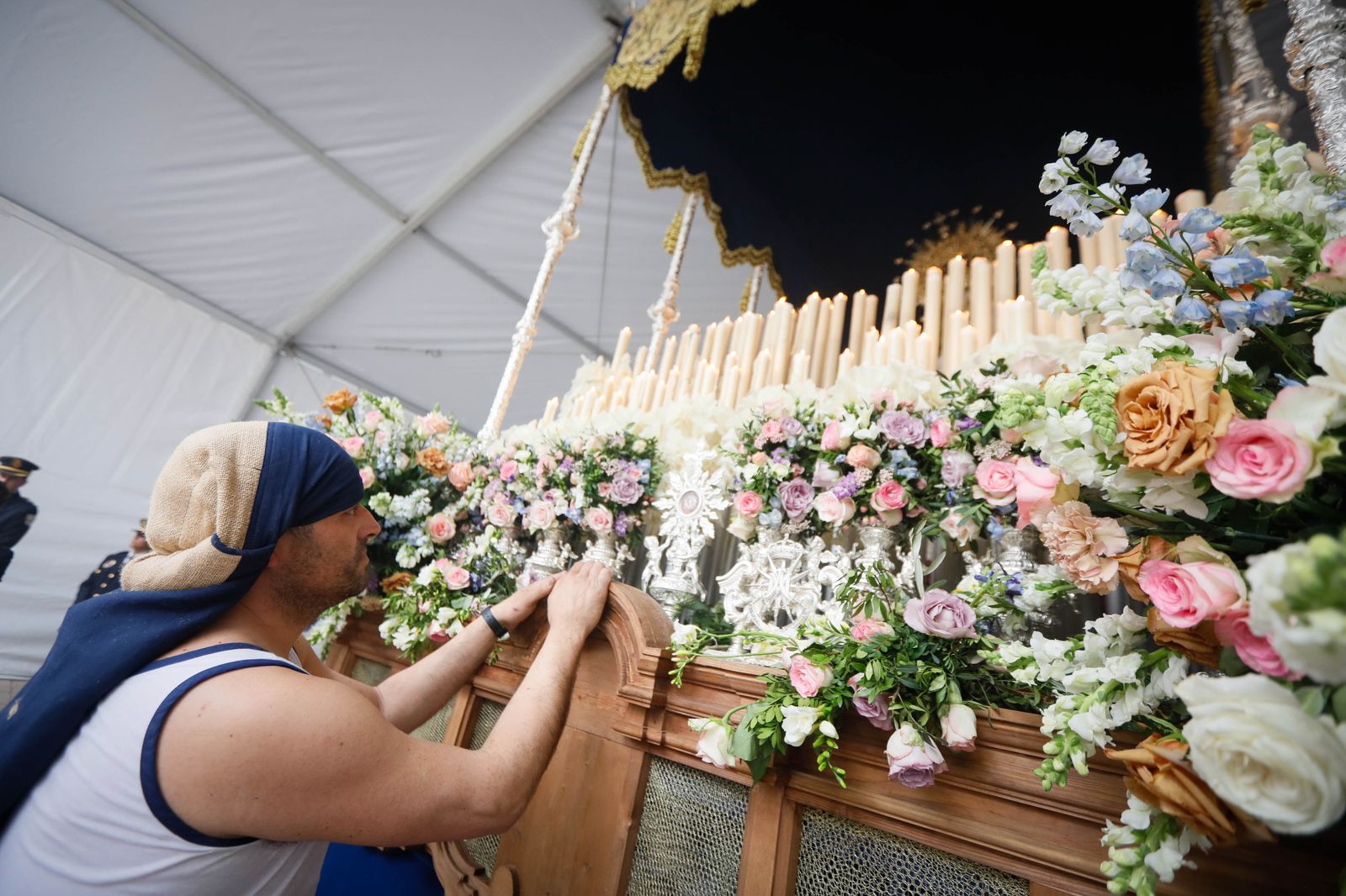Mira como la cena sale a las calles de Almería tras las lluvias