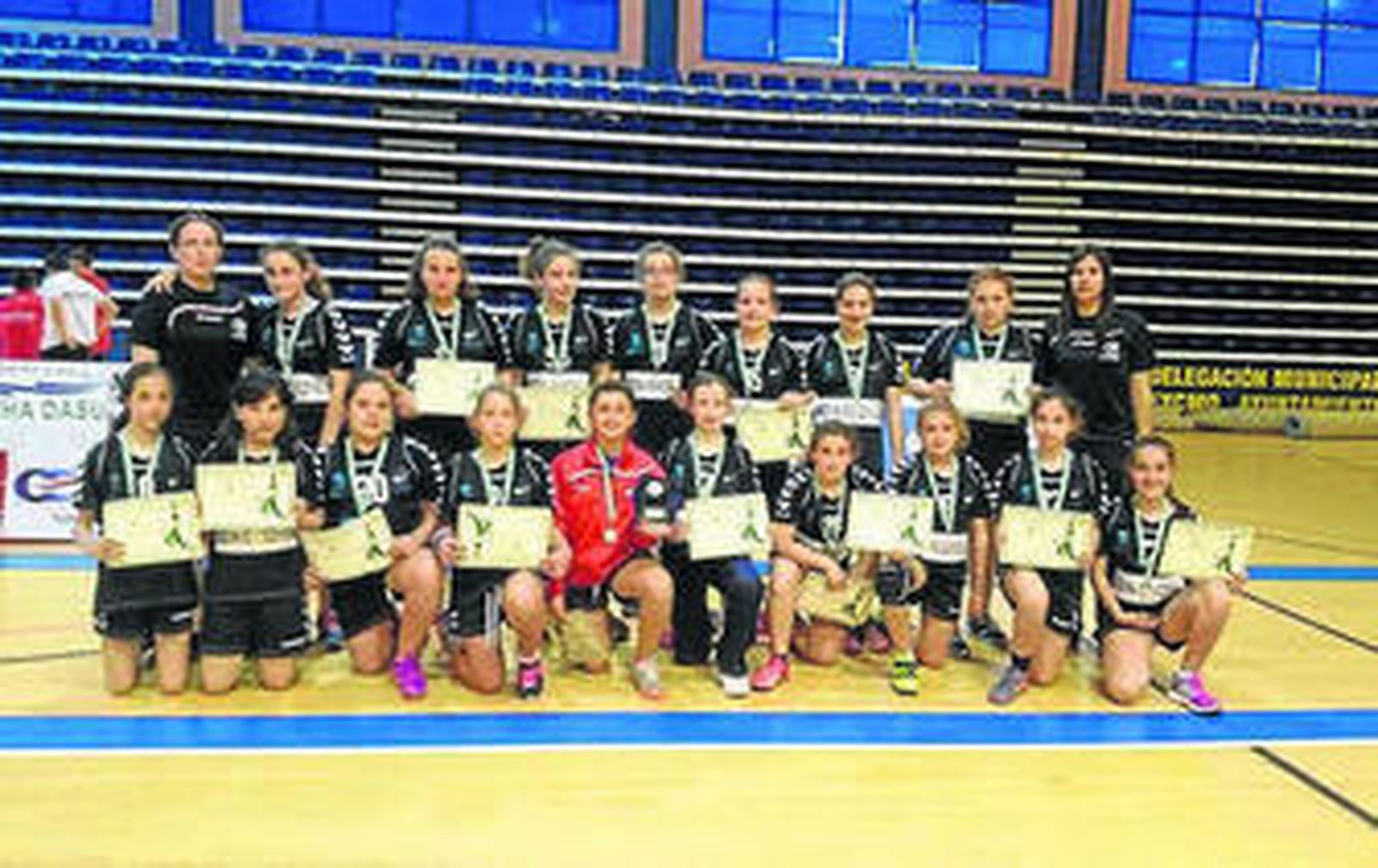 Las chicas alevines del club algecireño.