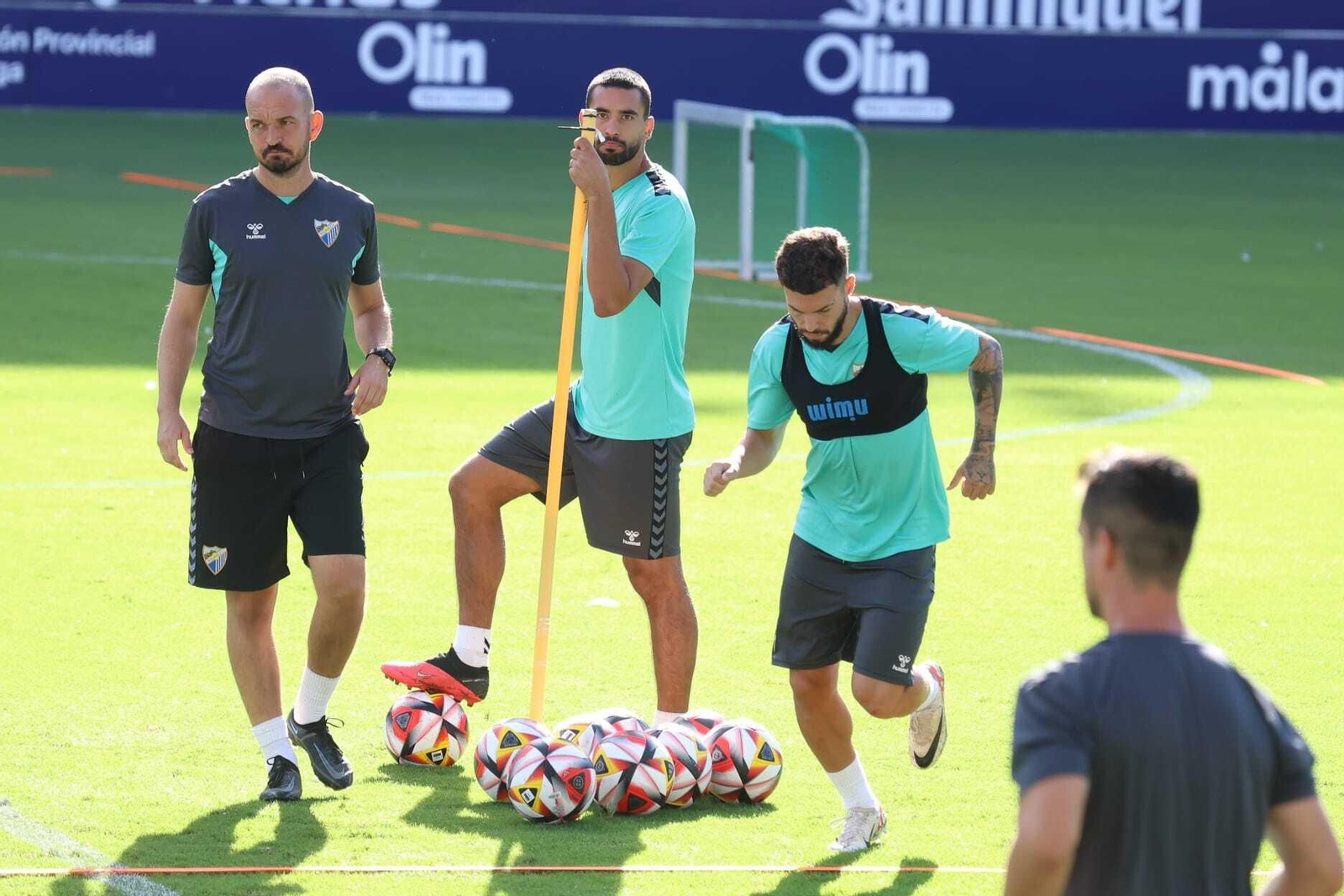 Las imágenes del entrenamiento del Málaga en La Rosaleda Las imágenes del entrenamiento del Málaga en La Rosaleda
