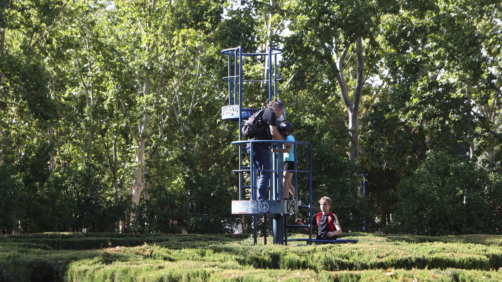 Mal estado de los Jardines del Guadalquivir