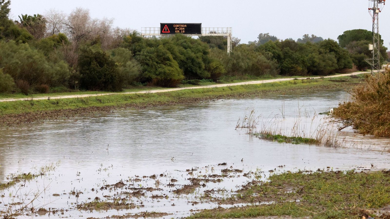 Así afronta la zona rural de Jerez la subida del río Guadalete